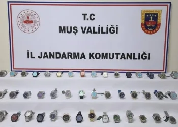 Avcılar’da kaza yerini karıştıran kadınlar kamerada