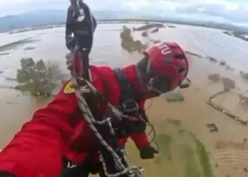 Avcılar’da kaza yerini karıştıran kadınlar kamerada