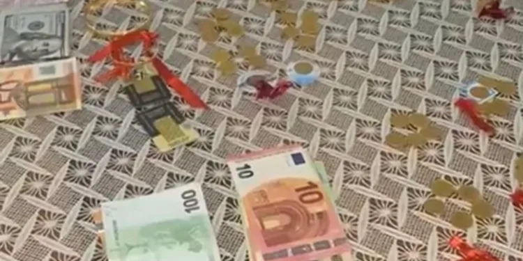 Avcılar’da kaza yerini karıştıran kadınlar kamerada