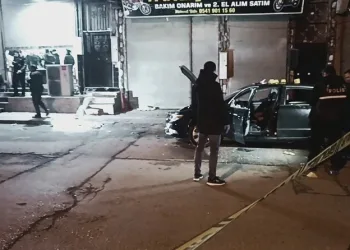 Avcılar’da kaza yerini karıştıran kadınlar kamerada