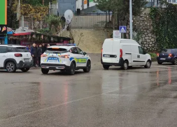 Bodrum’da ambulans devrildi: 4 yaralı