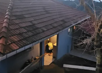 Bodrum’da ambulans devrildi: 4 yaralı