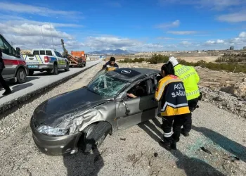 Bodrum’da ambulans devrildi: 4 yaralı