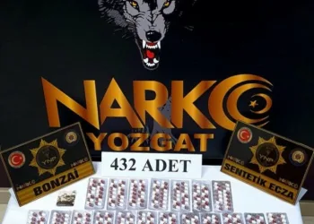 Bodrum’da ambulans devrildi: 4 yaralı