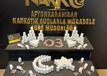 Bodrum’da ambulans devrildi: 4 yaralı