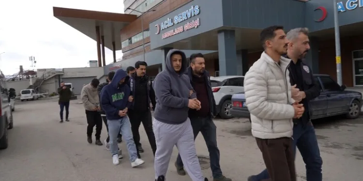 Gaziantep’te kan donduran görüntülerin ortaya çıktığı kavga sonrası 6 şahıs sınır dışı edildi
