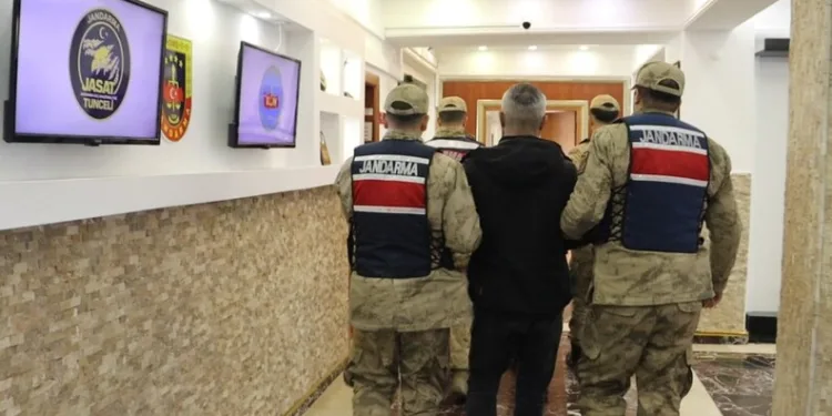 Erzincan’da köprüden atlayan şahıs ağır yaralandı