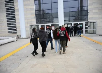 Erzincan’da köprüden atlayan şahıs ağır yaralandı