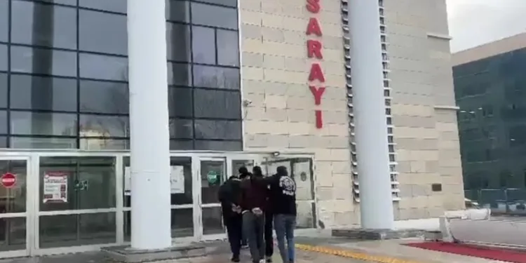 Erzincan’da köprüden atlayan şahıs ağır yaralandı