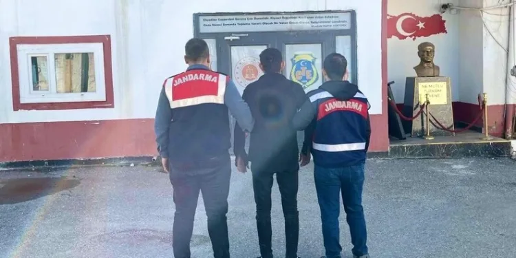 Sarıyer’de elektrikli aracın bataryasında yaşanan parlama kamerada