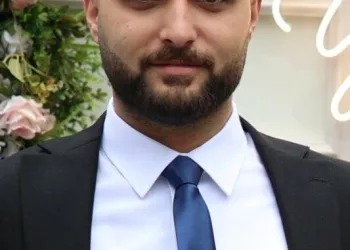 Sarıyer’de elektrikli aracın bataryasında yaşanan parlama kamerada