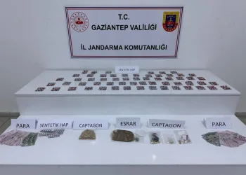 Sarıyer’de elektrikli aracın bataryasında yaşanan parlama kamerada