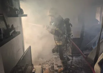 Sarıyer’de elektrikli aracın bataryasında yaşanan parlama kamerada