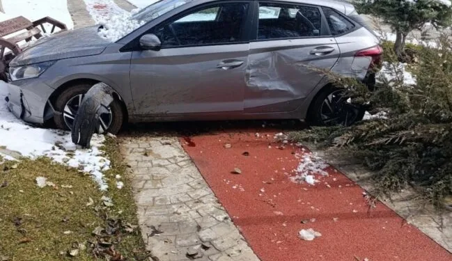 Sarıyer’de elektrikli aracın bataryasında yaşanan parlama kamerada
