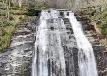 Kar suları Suuçtu Şelalesini coşturdu…