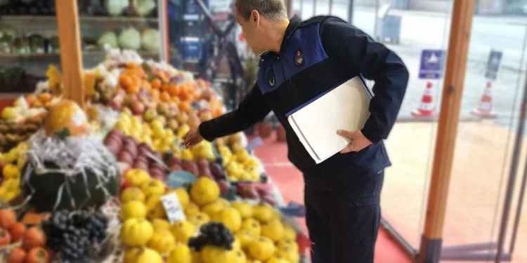 Zabıta müdürlüğünden manav işyerlerine yönelik denetim