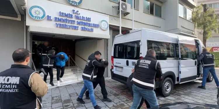 Bornova’daki cinayetin arkasından suç örgütü çıktı: 16 tutuklama
