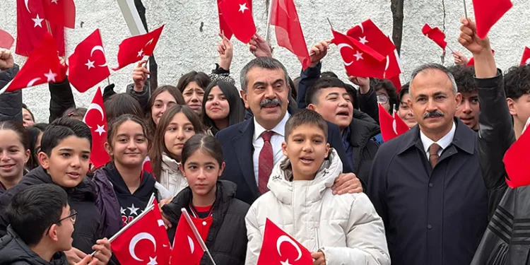 BAŞKAN ŞADİ ÖZDEMİR, TEMİZLİK İŞÇİLERİ İLE BULUŞTU