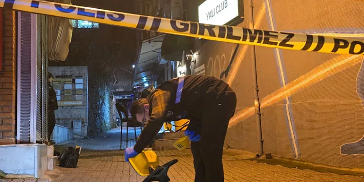 Eğlence mekanına silahlı saldırı: 2 yaralı