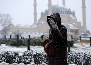 BURSA BÜYÜKŞEHİR’DE PERSONELE İŞARET DİLİ VE ETKİLİ İLETİŞİM EĞİTİMİ