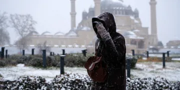 BURSA BÜYÜKŞEHİR’DE PERSONELE İŞARET DİLİ VE ETKİLİ İLETİŞİM EĞİTİMİ