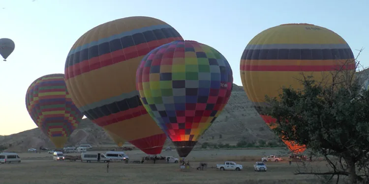 Kapadokya’da balon turizmi 750 bin yolcuyu aştı