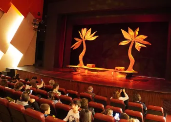 İznik’te Atık Piller Tiyatro Biletine Dönüşüyor