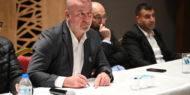 “Size hizmet etmek başlıca görevimiz”