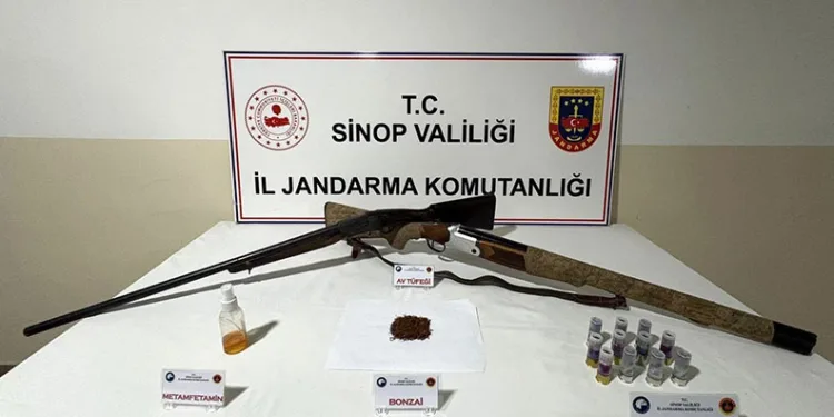 Sinop’ta zehir tacirlerine operasyon: 7 gözaltı