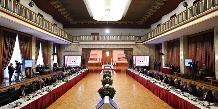 Milli Dayanışma, Kardeşlik ve Demokrasi Komisyonu Raporu oy çokluğa ile kabul edildi