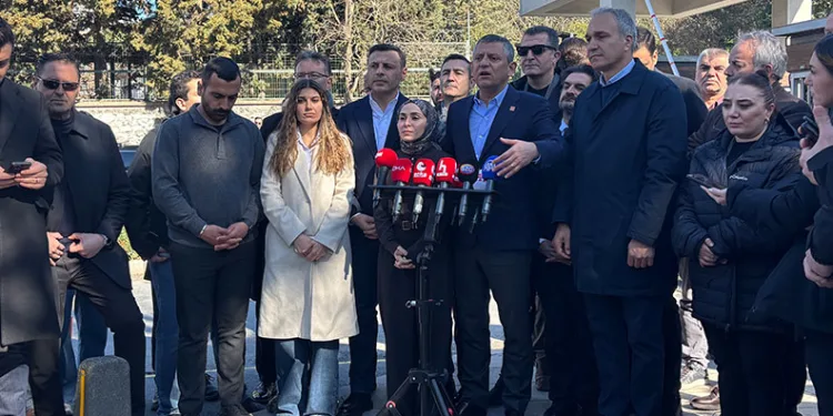 Özgür Özel: “YÖK’ü yok edeceğiz”