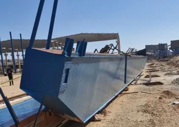 Demir profilin altında kalan 2 kardeş hayatını kaybetti