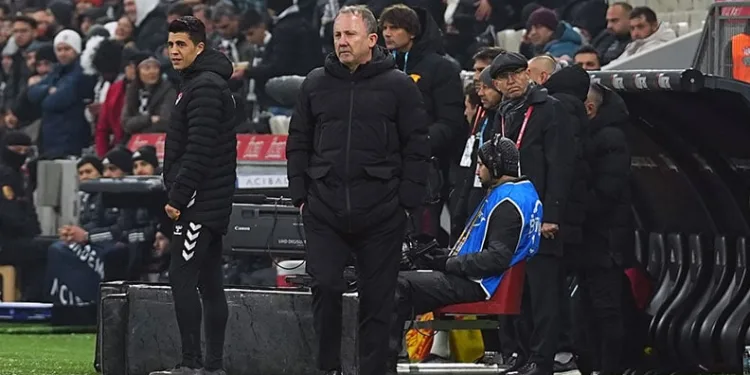 Sergen Yalçın, cezalı duruma düştü