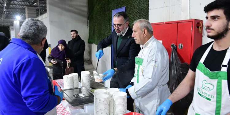 Kestel’de geleneksel sokak iftarı