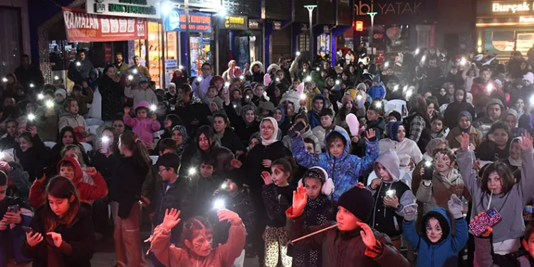 İznikli Minikler Ramazan Akşamlarında Buluşuyor