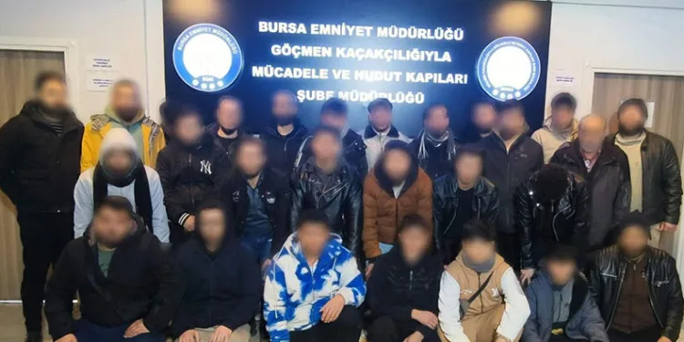 Bursa’da göçmen kaçakçılığına darbe