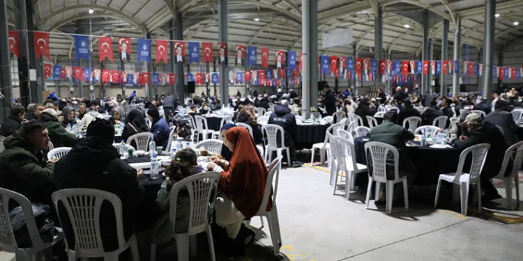 İnegöl’de Büyükşehir’le Ramazan bereketi