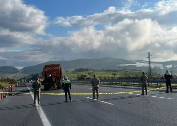 Balıkesir’de F-16 uçağının düştüğü İzmir-İstanbul otoyolu açıldı