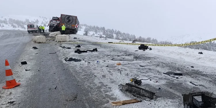 Sivas’ta feci kaza: 1 ölü, 2 yaralı