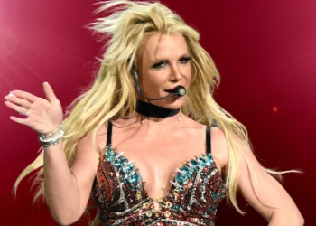 Britney Spears’tan 200 milyon dolarlık imza! Tüm şarkılarını sattı