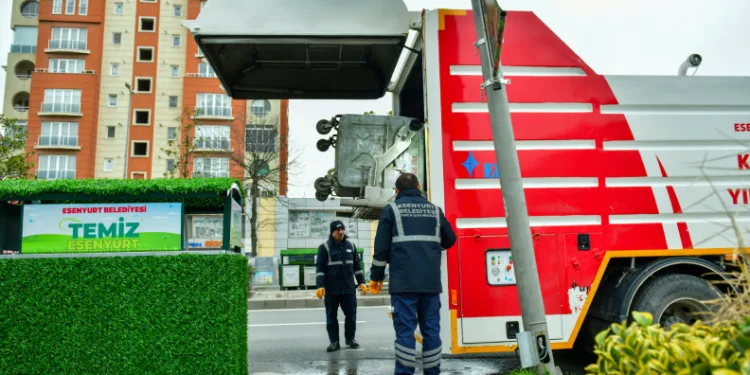 Esenyurt Belediyesi Ramazan öncesi temizlik seferberliği başlattı