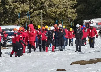 Giresun’da çığ tatbikatı gerçeğini aratmadı
