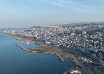 Sahile sığmayan şehir yamaçlara tırmanıyor