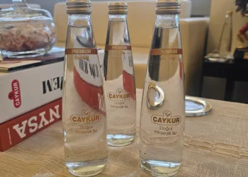 ÇAYKUR cam şişe su satışlarına başladı