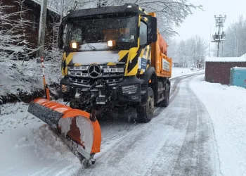 Zirvelerde kar etkili oldu: 630 personel sahada
