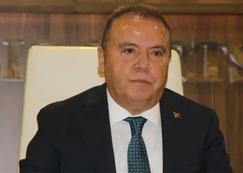 Muhittin Böcek hakim karşısında