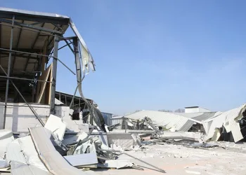 Nilüfer’de 4 kaçak bina yıkıldı