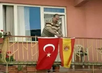 MSB’den anlamlı paylaşım: Türkiye-İspanya kalplerimiz yan yana!