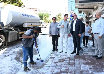 Karacabey Belediyesi’nden 2025’te yoğun temizlik mesaisi