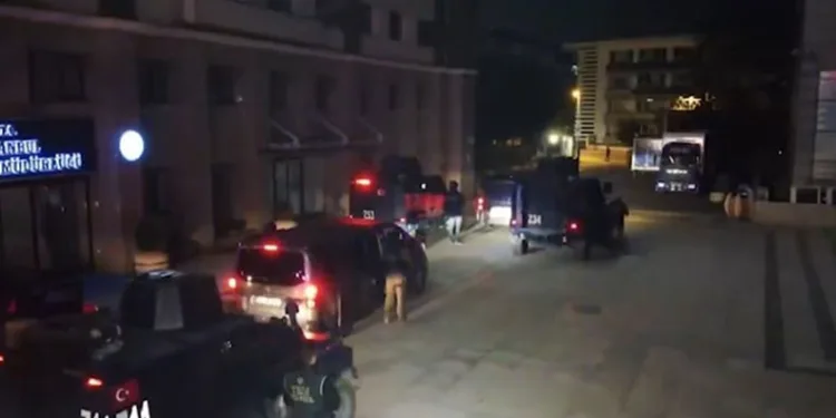 FETÖ operasyonunda 298 şüpheli yakalandı